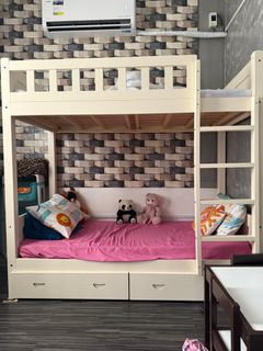 (Category: ) located in . Submitted by berlinbph (Listing ID 1380940397, Image 1). Description: .