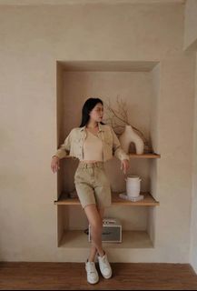 (Category: ) located in . Submitted by new_used_clothes (Listing ID 1381072632, Image 1). Description: .