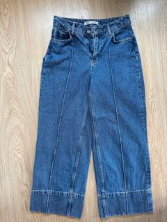 (Category: ) located in . Submitted by kdcloset_2021 (Listing ID 1380995202, Image 1). Description: .