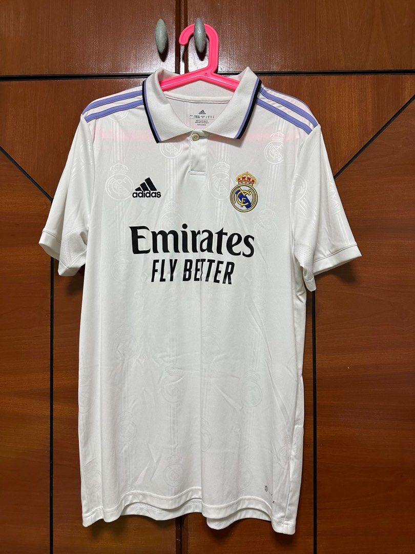 22/23 Real Madrid Jersey (Category: Activewear) located in Singapore. Submitted by _ocean_lin_ (Listing ID 1381088853, Image 1). Description: Open to slight nego if meet at my poc, in good condition.