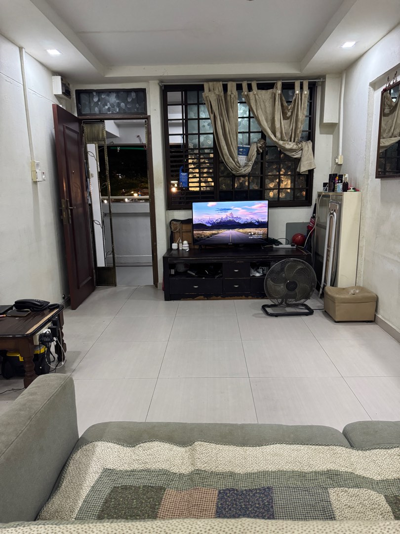 (Category: ) located in . Submitted by ezhil2705 (Listing ID 1320963865, Image 1). Description: .