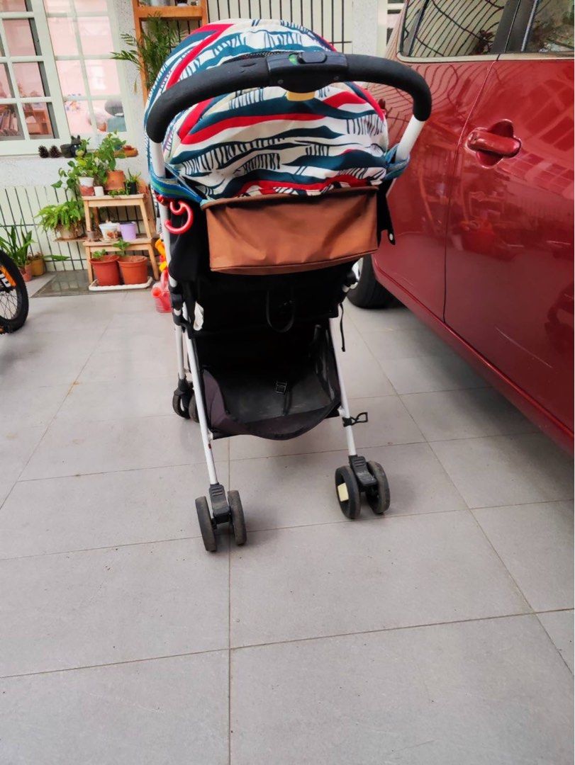 由 beverly_q (刊登 ID 1381220921，圖片 3) 提交，位於 新竹市 (Hsinchu City) 的 嬰兒推車，輪子超順 (類別：嬰兒車)，說明：郵局寄送，運費自付 可以自取 請想清楚再購買 無退換貨 無退費服務喔！。