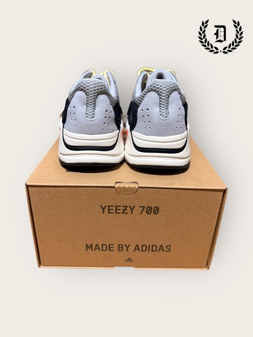 yeezy boost 700 chalk white