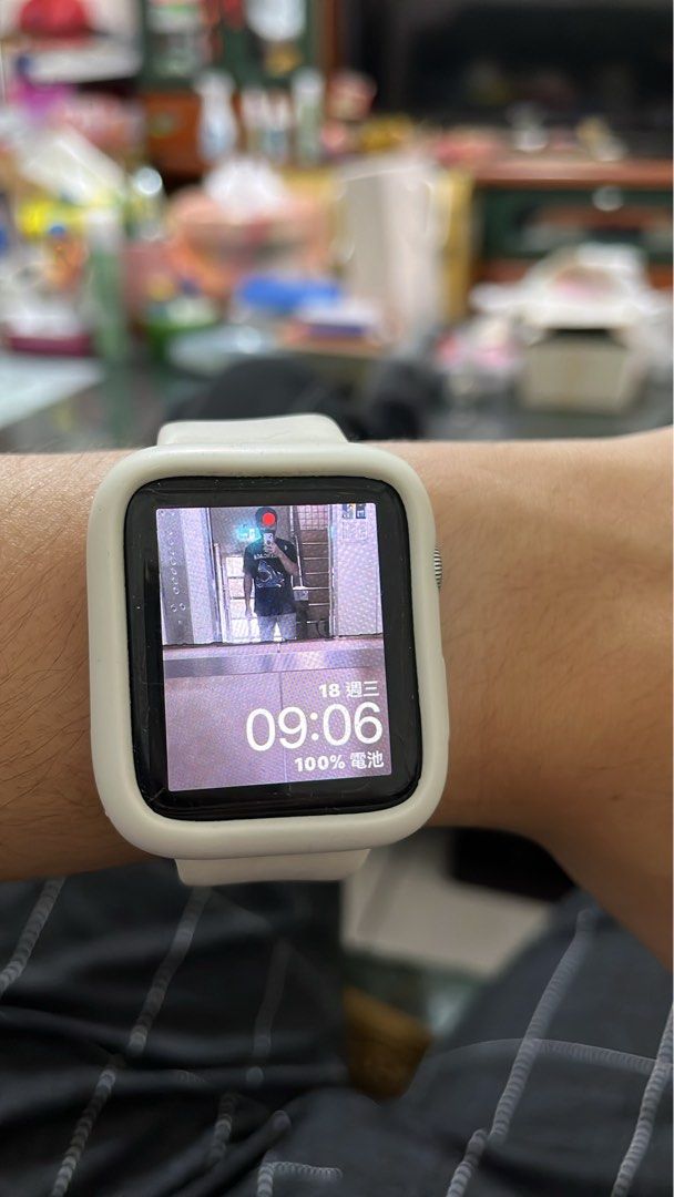 由 jdidihds (刊登 ID 1381260662，圖片 1) 提交，位於 基隆市 (Keelung) 的 Apple Watch s3 gps版 (類別：智慧穿戴裝置及智慧手錶)，說明：。