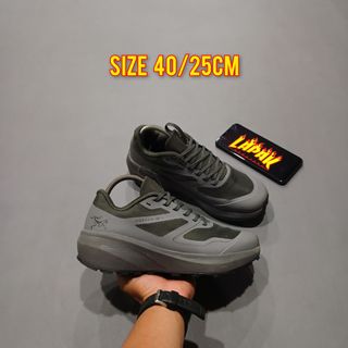 (Kategori: ) berada di . Dikirim oleh lapaksepatuku (ID iklan 1381094475, Gambar 1). Deskripsi: .