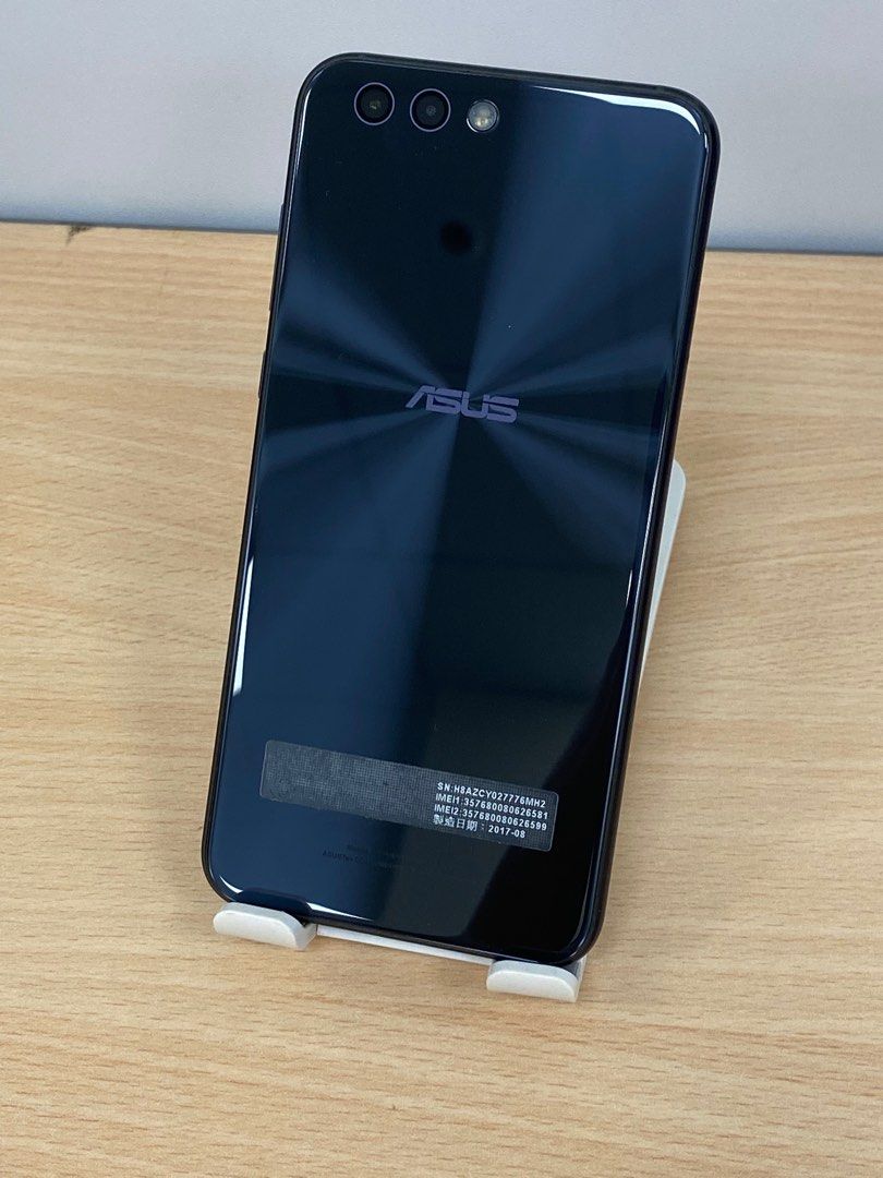 由 joycely.yang (刊登 ID 1381178839，圖片 2) 提交，位於 新北市 (New Taipei) 的 ASUS Zenfone4 4G/64G 二手機 （26581） (類別：Asus 華碩)，說明：ASUS Zenfone4 4G/64G 二手機 （26581） 系統版本8 型號 ZE554KL 機況:螢幕邊框有使用痕跡 輕微烙印 功能測試均正常 手機狀況可請參閱賣場照片,均為實體照片 單出售手機，無提供盒裝無配件。 二手機一定會有使用痕跡 高標者請繞道。 二手機七天內除功能或蓄電異常可退、換外，餘不接受其他原因退貨! 有發票，可開統一編號(需統編請提前告知) 商品在多平台售出，本公司將保留隨時變更、修改或終止訂單之權利 手機有提供一個月保固(退貨退款均需憑發票，請務必保留一個月) (手機本身有故障問題不含人為因素) 機器本身問題都有提供退/換貨服務 若為換貨運費則為雙方各負擔一趟 ***商品內容麻煩參閱完整再進行下單訂購避免爭議***。