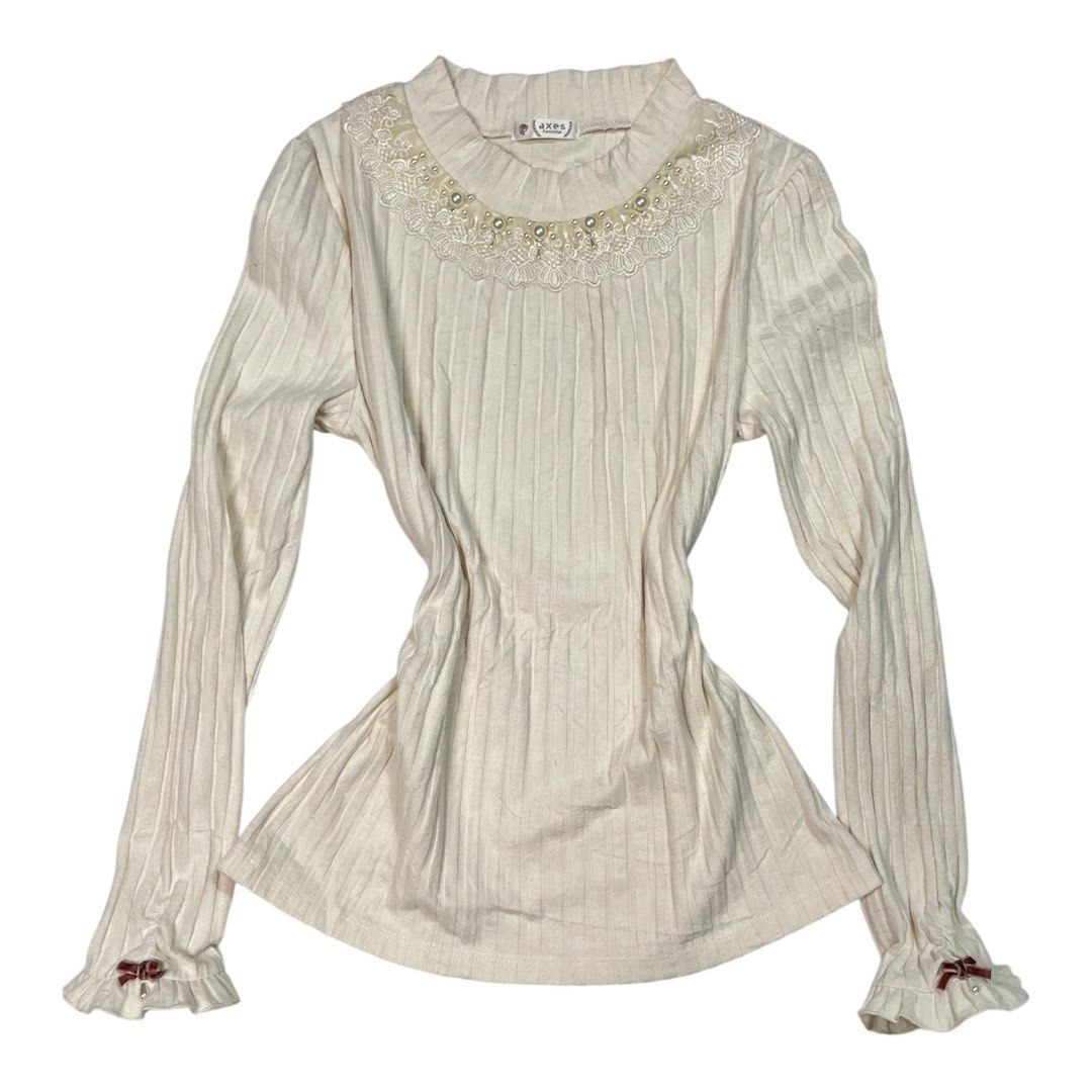 Axes Femme Beaded Sequence Long Sleeves (Category: Longsleeves) located in Urdaneta. Submitted by strange_standard (Listing ID 1381232100, Image 1). Description: W-18 L-22 Item Condition-10/10 Color rate-10/10.