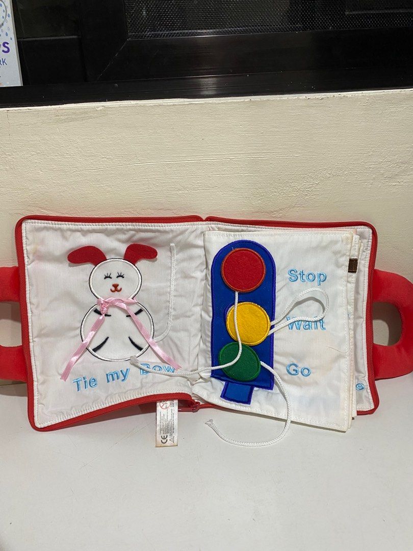 Baby cloth Books (Category: Infant Playtime) located in Manila. Submitted by avalanchesonlineshopmainacount (Listing ID 1381230197, Image 2). Description: .