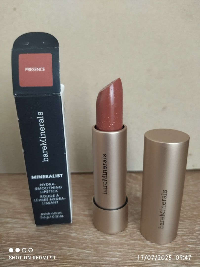 bareMinerals (Category: Makeup) located in San Pablo. Submitted by p3_online (Listing ID 1381106938, Image 3). Description: bnew in box never swatched with sweating due to storage siguro but wont affect naman quality srp: 2+++ rfs: excess from lovebox from us, decluttering meet up: sm san pablo anywhere in san pablo ( depende sched) sta.rosa/nuvali/sm sto.tomas batanggas ( weekends) june 25/30 waltermart makati near don bosco.