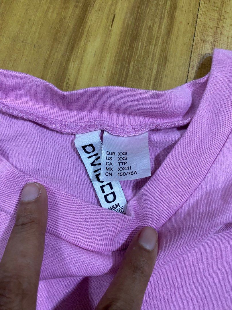 Padini Basic Tshirt (Category: Shirts) located in Kuala Lumpur. Submitted by burgerbby (Listing ID 1381247094, Image 2). Description: .