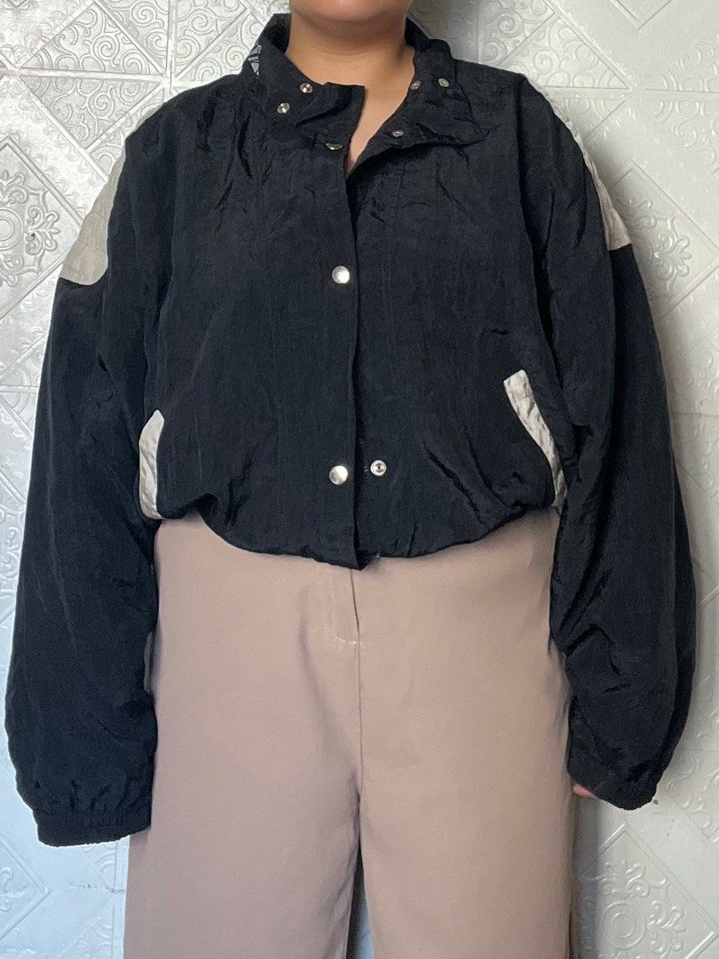 Bomber Jacket (Category: Others Tops) located in Paranaque City. Submitted by psyduuck (Listing ID 1381269623, Image 3). Description: .