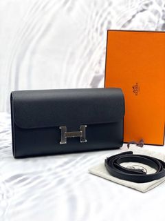 (Category: ) located in . Submitted by redrabbitluxury_singpore (Listing ID 1381200870, Image 1). Description: .