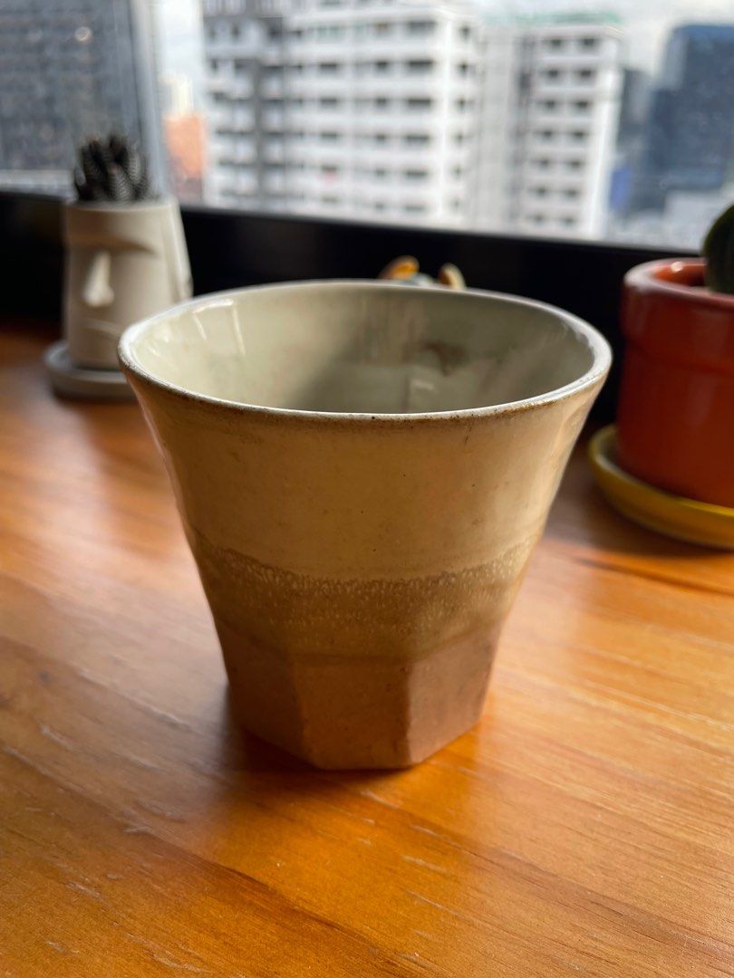 Ceramic tea/coffee cup