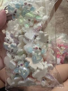 (Category: ) located in . Submitted by vicweeee (Listing ID 1381141674, Image 1). Description: .