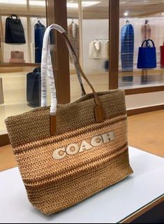 (Category: ) located in . Submitted by fascinating.premium.bag.mall (Listing ID 1381131354, Image 1). Description: .