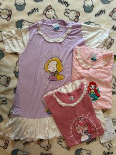 (Category: ) located in . Submitted by mom_branded_collection (Listing ID 1381126568, Image 1). Description: .