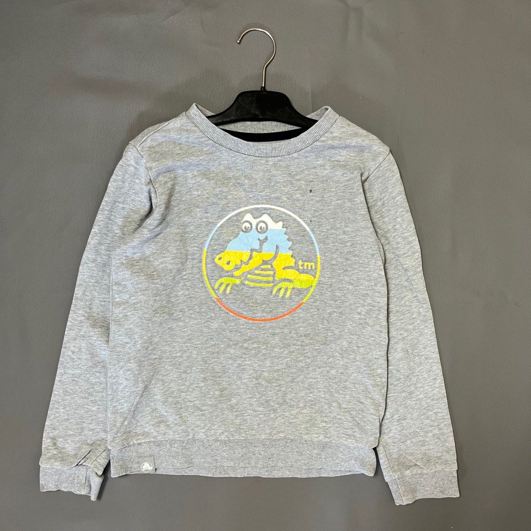 Crocs Crewneck Anak Unisex Big Logo (Kategori: 4 hingga 7 tahun) berada di Bandung. Dikirim oleh nazaline.kids (ID iklan 1381208471, Gambar 1). Deskripsi: Brand : Crocs Size tag : 130 Ukuran LD : 78x50 Cm Rekomendasi usia : 7-9 Tahun Kondisi : Masih cakep banget Minus : - 🤝Via oren bisa, ada tambahan admin yaa! ✅Via transfer ongkir dijamin murah.