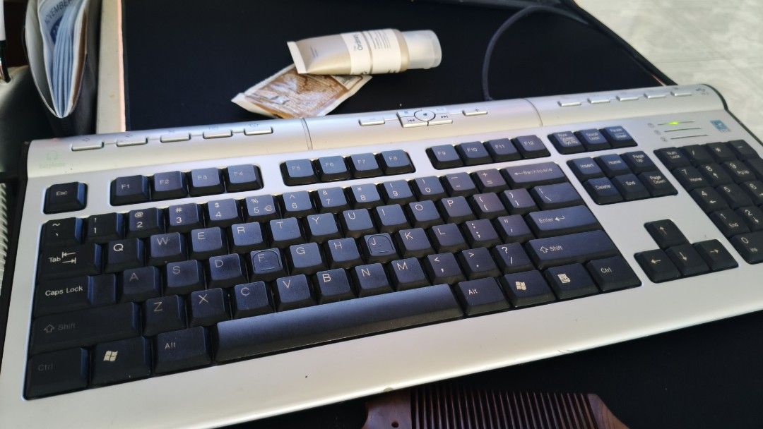 Dell U2412M 显示器63074789248769113