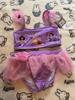 (Category: ) located in . Submitted by mom_branded_collection (Listing ID 1381135662, Image 1). Description: .