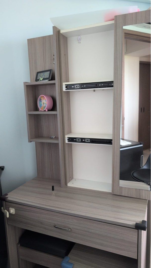 Dressing Table With Mirror (Makeup Table)65075288463490111