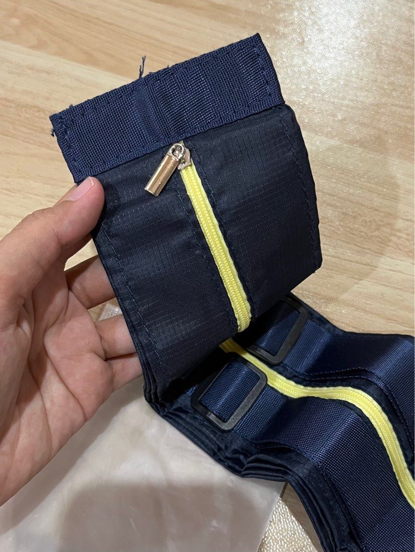 Ergobaby Carrier Storage Bags (Kategori: Kereta, Kursi Goyang & Gendongan Bayi) berada di Semarang. Dikirim oleh fitrikoco (ID iklan 1381210904, Gambar 3). Deskripsi: New ya, original 100%.