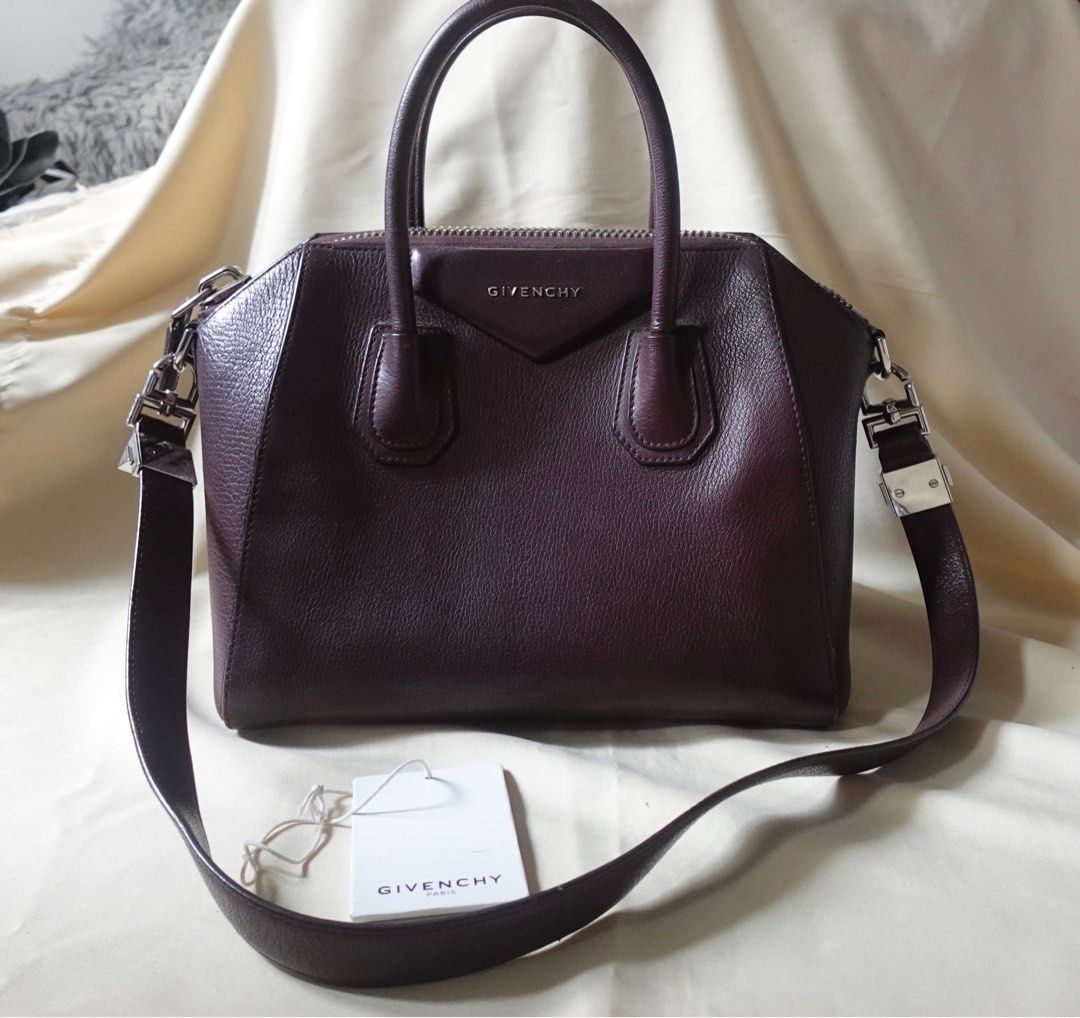Givenchy Antigona Small Oxblood (Category: Luxury Bags & Wallets) located in Baguio. Submitted by stylehouseph (Listing ID 1381107982, Image 1). Description: ✨ Giv.en.chy Antigona Small in Ox blood ✨ Auth ✨ Rank A-AB ✨ First owner (bought from the US) ✨ Please check all details in pics ✨ No major flaws; signs of usage esp. on handle ✨ Valued @ ₱50k-₱100k ✨ ₱4x,xxx More photos can be sent thru message 🤍.