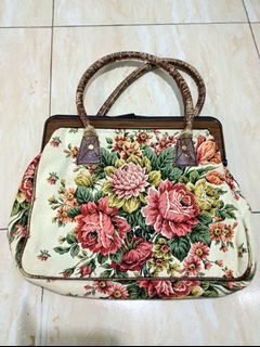 (Kategori: ) berada di . Dikirim oleh tonibagong (ID iklan 1381235535, Gambar 1). Deskripsi: .