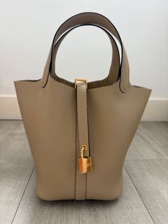 （分類：）位於 。 由 o.w.l 提交（商品編號 1379782896，圖片 1）。簡介： 。
