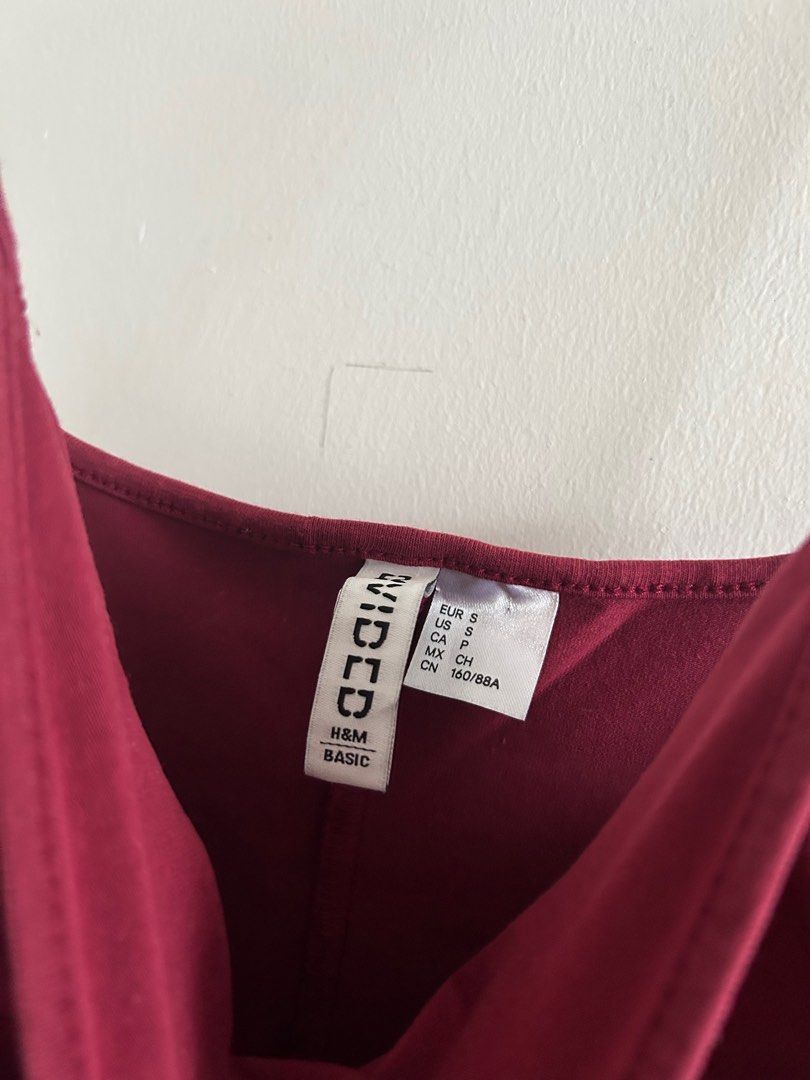 h&m divided red dress (Category: Dresses) located in Bacoor. Submitted by dm_preloved (Listing ID 1381137351, Image 2). Description: used only once.
