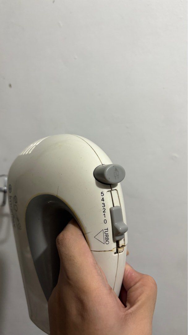 Imarflex Hand mixer (Category: Bakeware) located in Manila. Submitted by strangeee (Listing ID 1381109162, Image 3). Description: Egg beater for baking RFS: Declutter Ship/ courier/ pick-up.