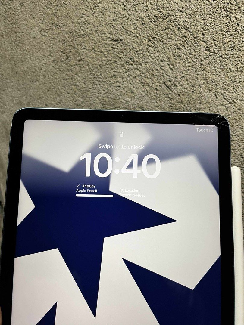 iPad Air 5th Generation (Apple M1) (Category: iPad) located in Manila. Submitted by patrickbea01282 (Listing ID 1381232512, Image 1). Description: iPad Air M1 with apple pencil 2nd gen 64gb check the photos for issues .