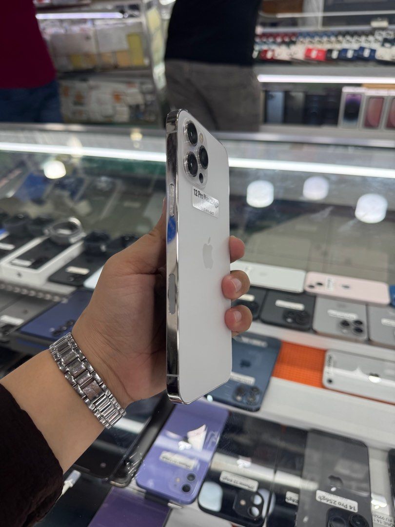 Iphone 12 Pro Max 256gb 95% batt FU (Category: iPhone 12 Series) located in San Juan City. Submitted by javedsgadgetshop (Listing ID 1381258333, Image 2). Description: INSTALLMENT OPTIONS : SPAY LATER / GGIVES / CREDIT CARD! WE BUY AND SELL SO PWEDE MAGBINTA OR SWAP ! Quick Specs : Iphone 12promax •256gb •US Variant •95% batt health •Factory Unlock •95% Smoothness •No hidden issue | No Repaired •100% Authentic | Not Refurbished •w/ OEM Charger & 