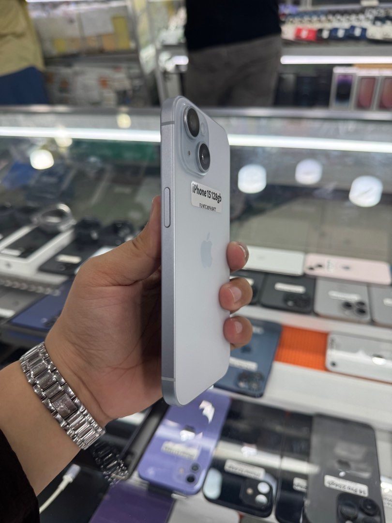 Iphone 15 128gb 85% batt FU NTC (Category: iPhone 15 Series) located in San Juan City. Submitted by javedsgadgetshop (Listing ID 1381257920, Image 2). Description: INSTALLMENT OPTIONS : SPAY LATER / GGIVES / CREDIT CARD! WE BUY AND SELL SO PWEDE MAGBINTA OR SWAP ! Quick Specs : Iphone 15 (ios 26) •128gb •NTC Variant •85% batt health •Factory Unlock •95% Smoothness •No hidden issue | No Repaired •100% Authentic | Not Refurbished •w/ Box Charger & 