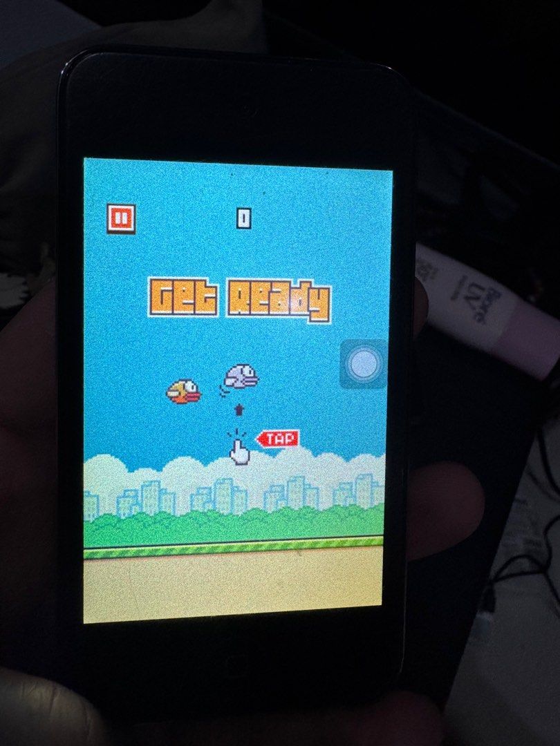 iPod touch with flappy bird 32gb (Category: Portable Music Players) located in Davao. Submitted by casaofelia (Listing ID 1381103527, Image 3). Description: All buttons working. Super mura na .