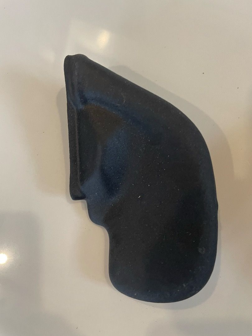 Irons Head Cover , 10 pcs (Category: Golf) located in Agdangan. Submitted by RLMarquez (Listing ID 1381171478, Image 3). Description: Irons Head covers 10 pcs. From #3 to Sandwedge. Heavier duty and won't fall off. They will protect your precious irons. By CastleBay The PW cover is looking used as I bring the PW at the driving range and use the same for warm up swing at the mat. All the rest are good. Pick up only from Mt. Malarayat Golf Estates 