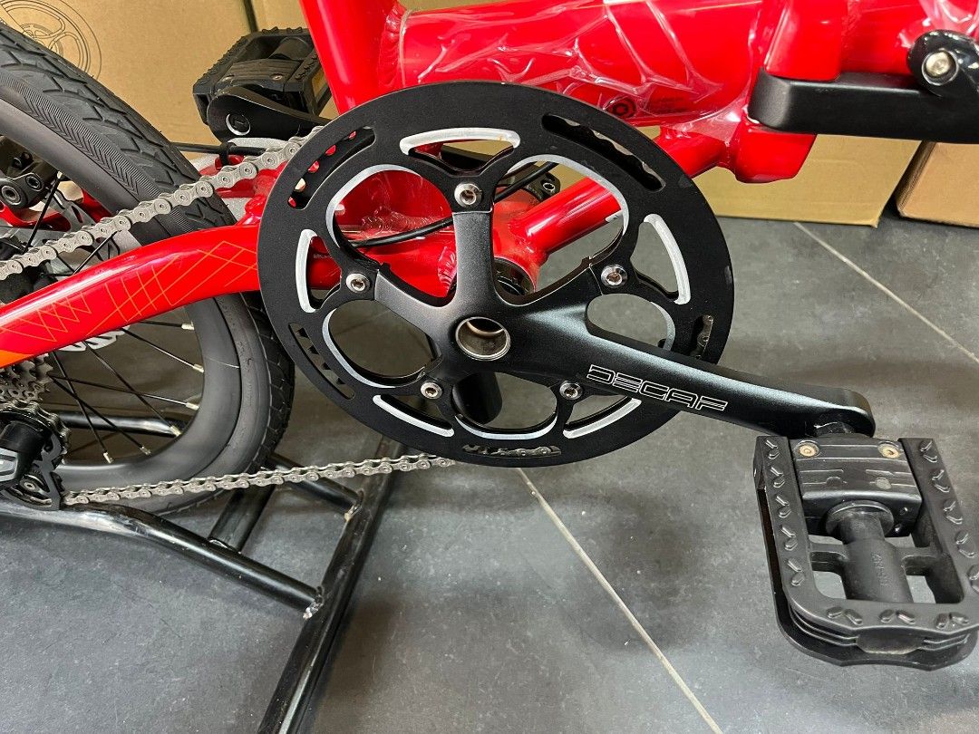 Java X2 Pro （分類：單車）位於 Hong Kong。 由 tkobike09943194 提交（商品編號 1381183963，圖片 3）。簡介： Java X2 Pro 鋁合金螞蟻後腿車架 16吋 349鋁合金輪組 9段變速 機械碟刹 Decaf指撥/波腳 Decaf 中空牙盤 豬鼻孔 9.8kg $2780 將軍澳單車 📍將軍澳寶康路105-107號 香港單車館公園G51號舖 Shop G51Hong Kong Velodrome, 105 Po Hong Road, Tseung Kwan O （港鐵坑口站B出口 MTR Hang Hau Station Exit B） 將軍澳車單車館單車專門店 Tel 94580998 有全新摺山地車公路車摺車 出售 全新 單車公路車山地車摺車出售 另有單車出租及單車儲存服務單車倉 #將軍澳單車 #單車倉 #租單車 #摺車。