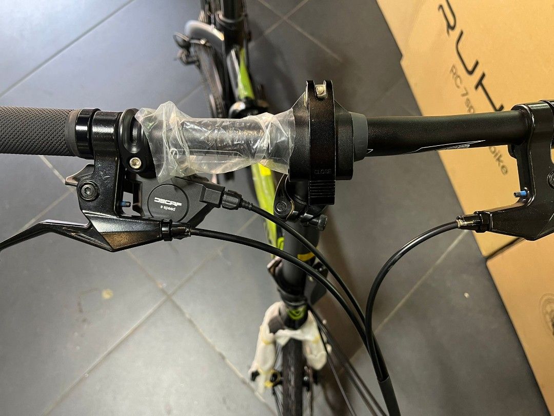 Java X3 9s 349 （分類：單車）位於 Hong Kong。 由 tkobike09943194 提交（商品編號 1381183140，圖片 2）。簡介： Java X3 9s 349 鋁合金海豚車架 16吋 349鋁合金輪組 九段變速 機械碟刹 Decaf指撥/波腳 Prowheel 牙盤 11kg 將軍澳單車 📍將軍澳寶康路105-107號 香港單車館公園G51號舖 Shop G51Hong Kong Velodrome, 105 Po Hong Road, Tseung Kwan O （港鐵坑口站B出口 MTR Hang Hau Station Exit B） 將軍澳車單車館單車專門店 Tel 94580998 有全新摺山地車公路車摺車 出售 全新 單車公路車山地車摺車出售 另有單車出租及單車儲存服務單車倉 #將軍澳單車 #單車倉 #租單車 #摺車。