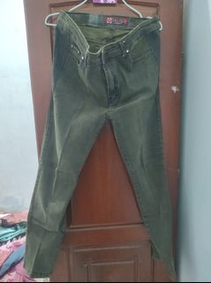 (Kategori: ) berada di . Dikirim oleh sinta310 (ID iklan 1381141550, Gambar 1). Deskripsi: .