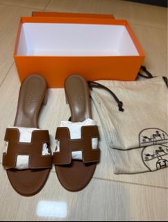 (Category: ) located in . Submitted by luxparis.bag (Listing ID 1381113775, Image 1). Description: .