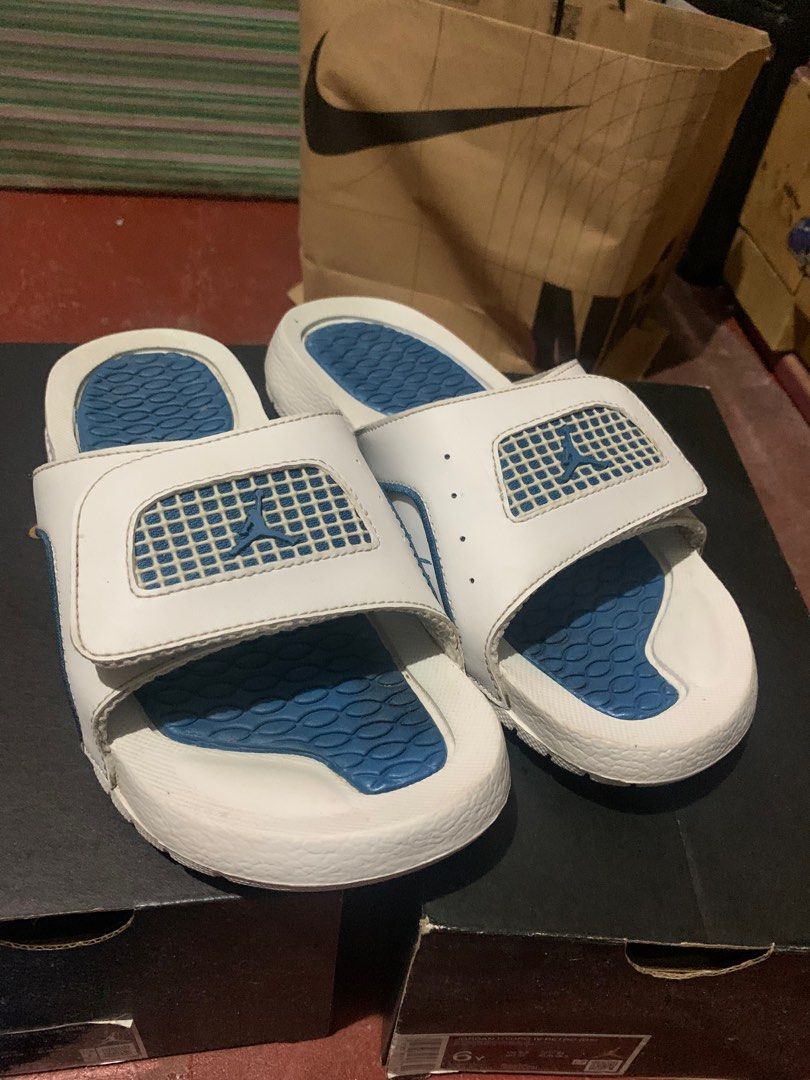 Jordan hydro slides (Category: Slippers & Slides) located in Manila. Submitted by elmomrqz238468 (Listing ID 1381269295, Image 3). Description: Size 6y with ogbox.