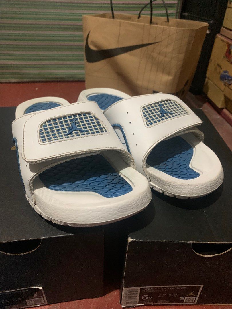 Jordan hydro slides (Category: Slippers & Slides) located in Manila. Submitted by elmomrqz238468 (Listing ID 1381269295, Image 2). Description: Size 6y with ogbox.