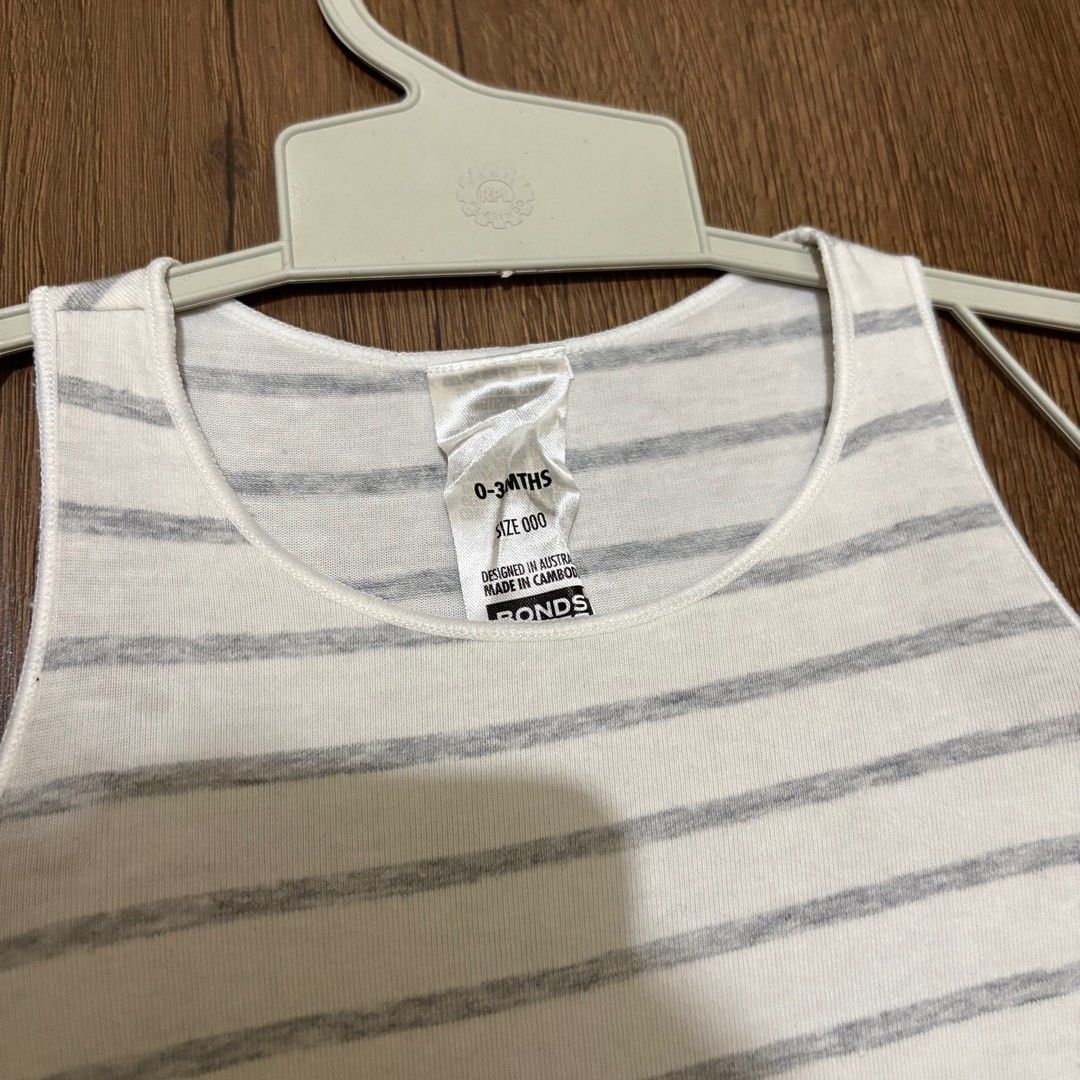 JP Jumper Kutung BONDS 0-3 bulan (Kategori: Baju Bayi) berada di Bogor. Dikirim oleh prelovedbyreh (ID iklan 1381262486, Gambar 2). Deskripsi: JP Jumper Kutung BONDS 0-3bulan Masih bagus ya bun gaada bulu sama sekali, warna masih cakep, like new, jarang dipake. Sesuai foto ya. Manual only ya bun, tokren on proses...