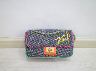 (Kategori: ) berada di . Dikirim oleh petite.preloved23 (ID iklan 1381098945, Gambar 1). Deskripsi: .