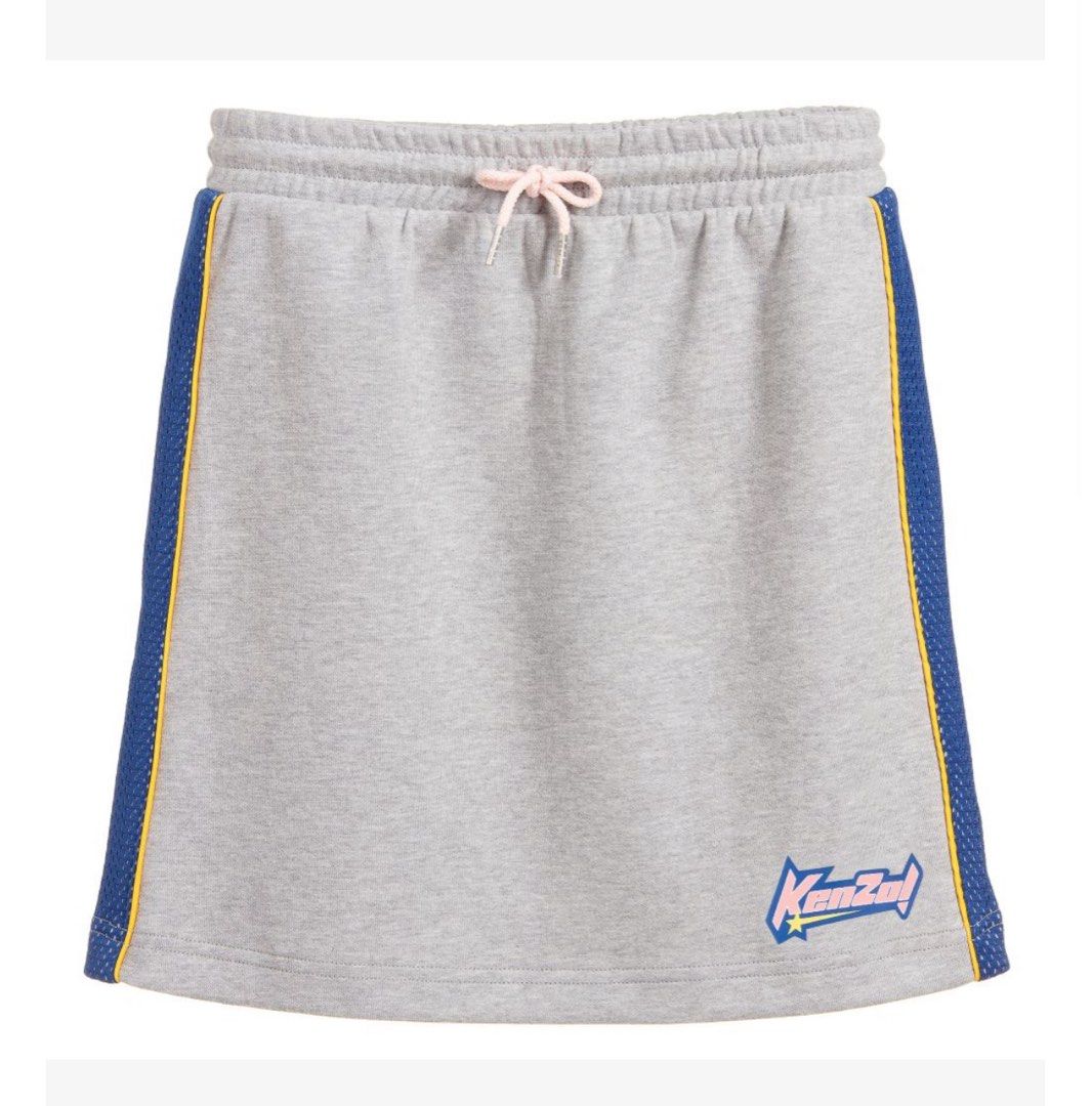 Kenzo girl (Kategori: 8 hingga 12 tahun) berada di Jambi. Dikirim oleh lady2001 (ID iklan 1381227470, Gambar 1). Deskripsi: Rok kenzo anak size 12.