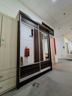 (Category: ) located in . Submitted by thefurnitureoutletsg (Listing ID 1381220542, Image 1). Description: .