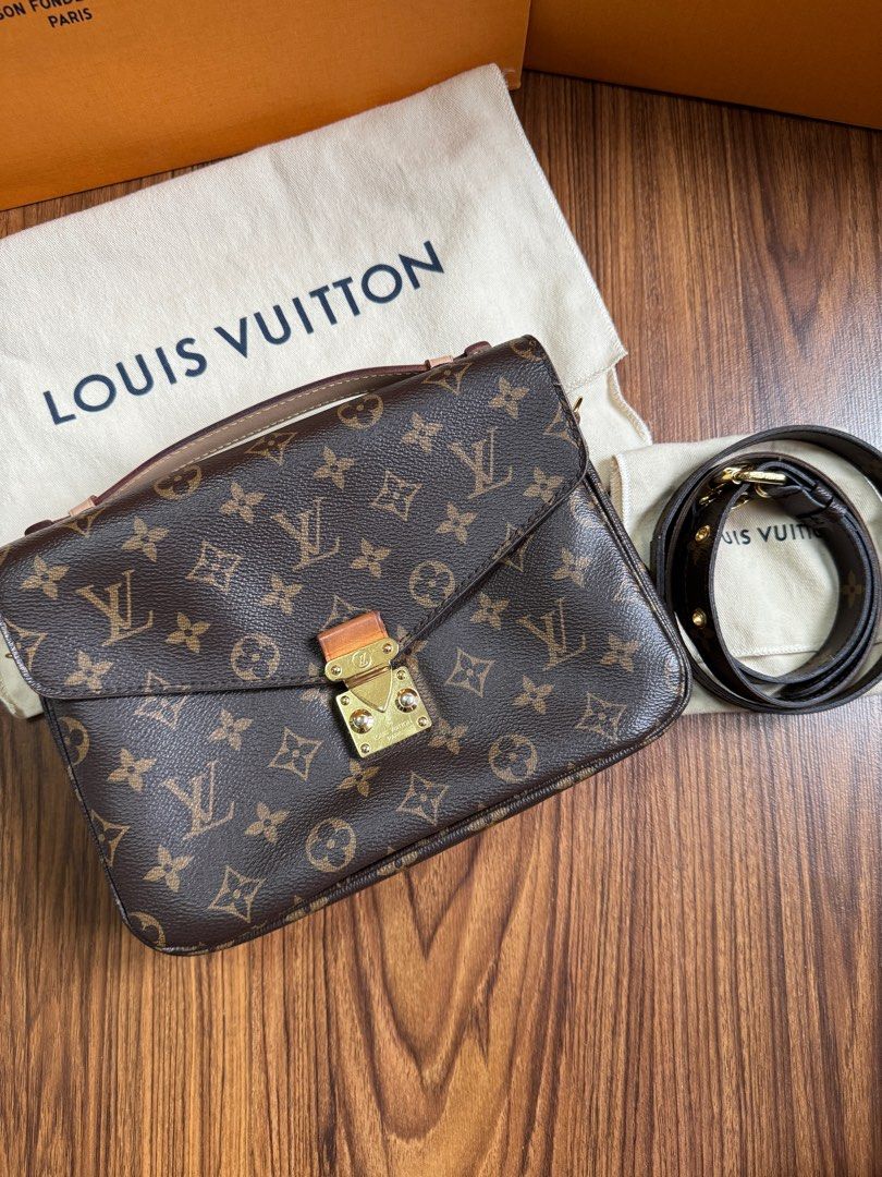Louis Vuitton LV Pochette Metis Bag (Category: Luxury Bags & Wallets) located in Quezon City. Submitted by forever11 (Listing ID 1381096873, Image 2). Description: 1st owner Bought in Japan 2019 (LV store) 100% Original Inclusions Bag with strap Dust Bag Paper Bag Box Free Twilly Condition 8/10 Has leather smell inside the bag.