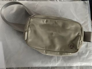（分類：）位於 。 由 ppp0909 提交（商品編號 1381098925，圖片 1）。簡介： 。