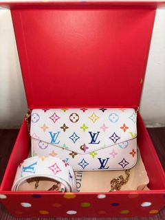 (Kategori: ) berada di . Dikirim oleh vintage_slay_shop (ID iklan 1381274894, Gambar 1). Deskripsi: .