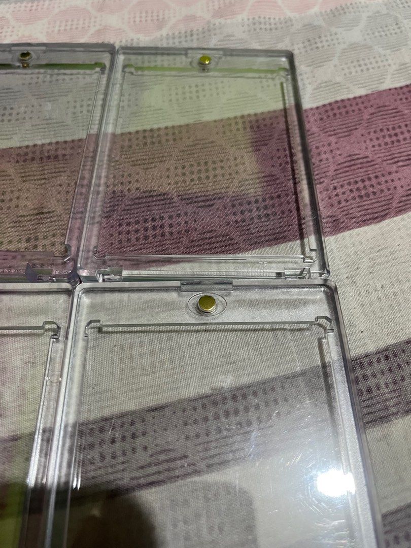 Magnetic Card Case 75pt|100pt|130pt (Category: Cases & Covers) located in Pasig City. Submitted by yuri0021 (Listing ID 1381212468, Image 2). Description: For Sale: Magnetic Card Cases Php50 each (preferably buy all for Php 200) Available in 3 thicknesses: • 75pt - 1pc • 100pt - 3pcs • 130pt - 2pcs.