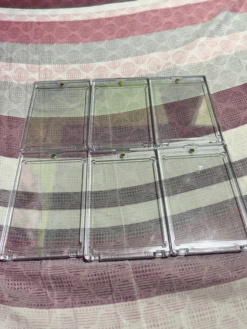 Magnetic Card Case 75pt|100pt|130pt (Category: Cases & Covers) located in Pasig City. Submitted by yuri0021 (Listing ID 1381212468, Image 1). Description: For Sale: Magnetic Card Cases Php50 each (preferably buy all for Php 200) Available in 3 thicknesses: • 75pt - 1pc • 100pt - 3pcs • 130pt - 2pcs.